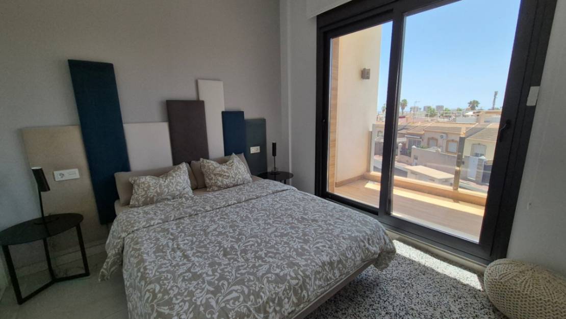 Sale - Villa - Torrevieja - Torrevieja Centro