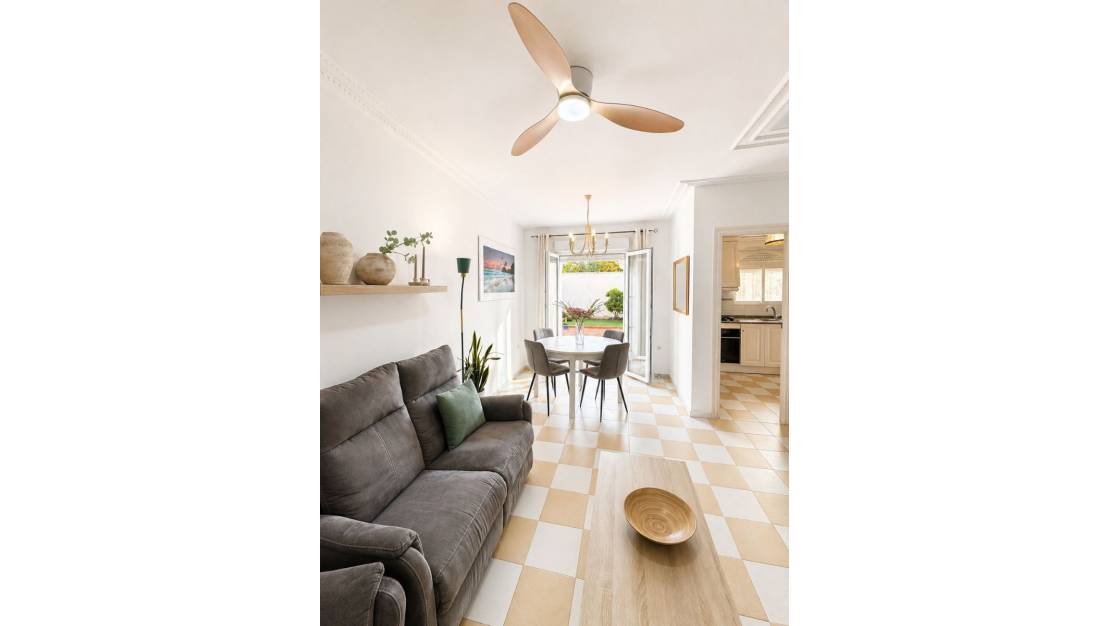 Sale - Villa - Torrevieja - Torrevieja Centro