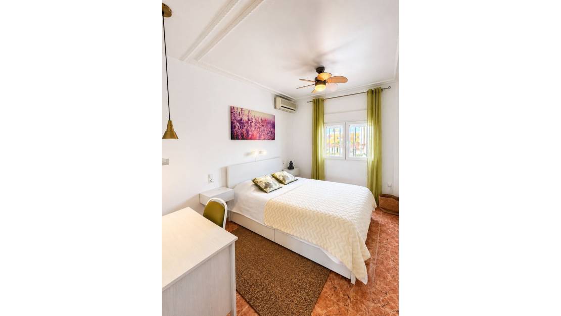 Sale - Villa - Torrevieja - Torrevieja Centro