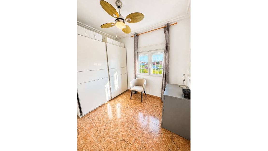Sale - Villa - Torrevieja - Torrevieja Centro