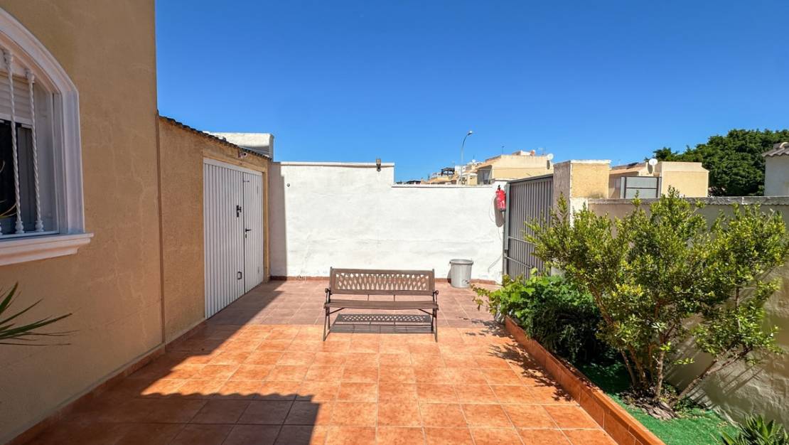 Sale - Villa - Torrevieja - Torrevieja Centro