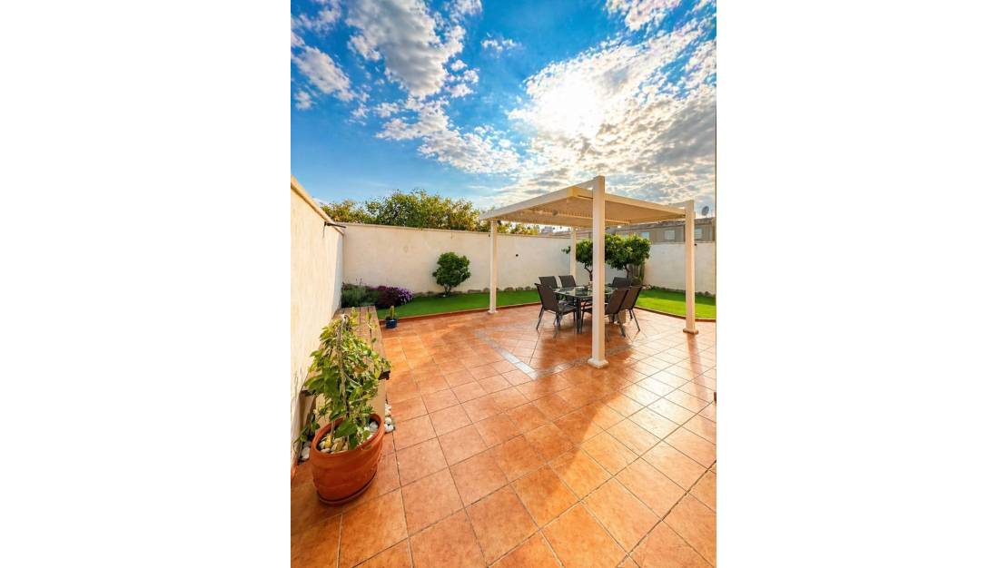 Sale - Villa - Torrevieja - Torrevieja Centro