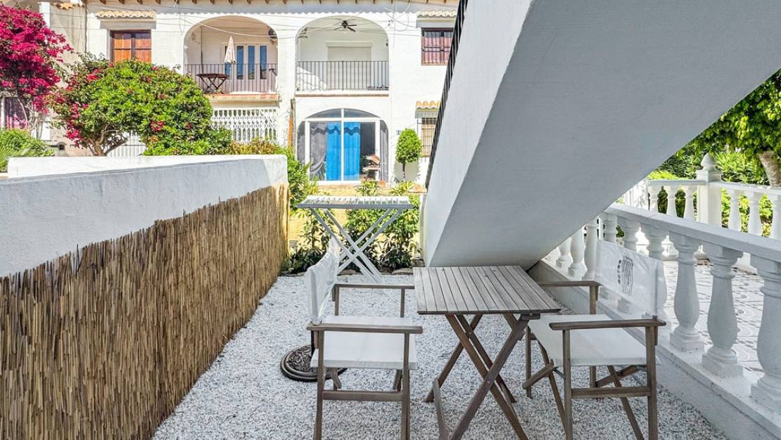 Sale - Villa - Torrevieja - Torrevieja Centro