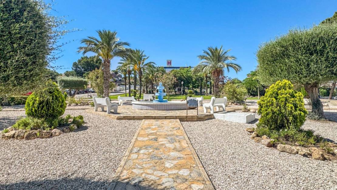 Sale - Villa - Torrevieja - Torrevieja Centro