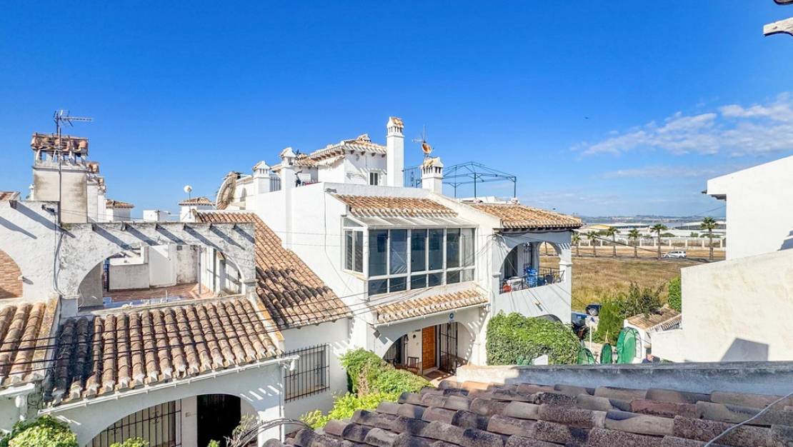 Sale - Villa - Torrevieja - Torrevieja Centro