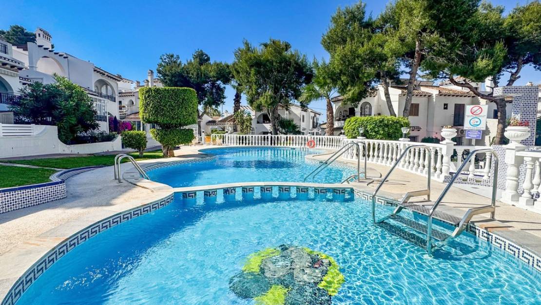 Sale - Villa - Torrevieja - Torrevieja Centro