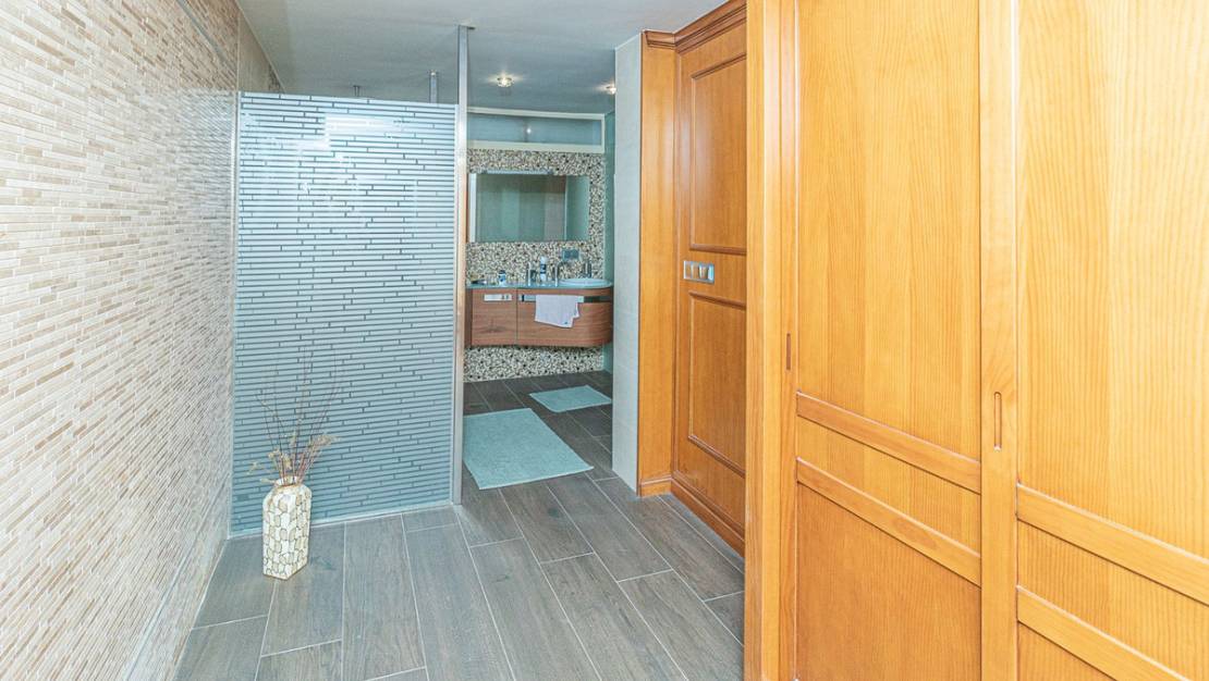 Sale - Villa - Torrevieja - Torrevieja Centro