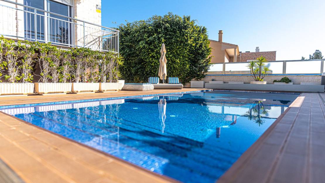 Sale - Villa - Torrevieja - Torrevieja Centro