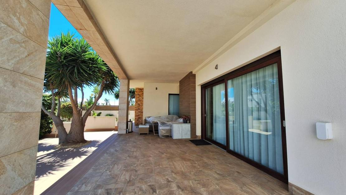 Sale - Villa - Torrevieja - Torrevieja Centro