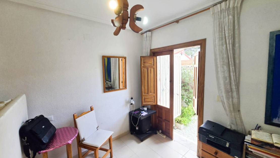 Sale - Villa - Torrevieja - Torrevieja Centro