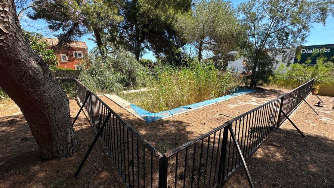 Sale - Villa - Torrevieja - Torrevieja Centro