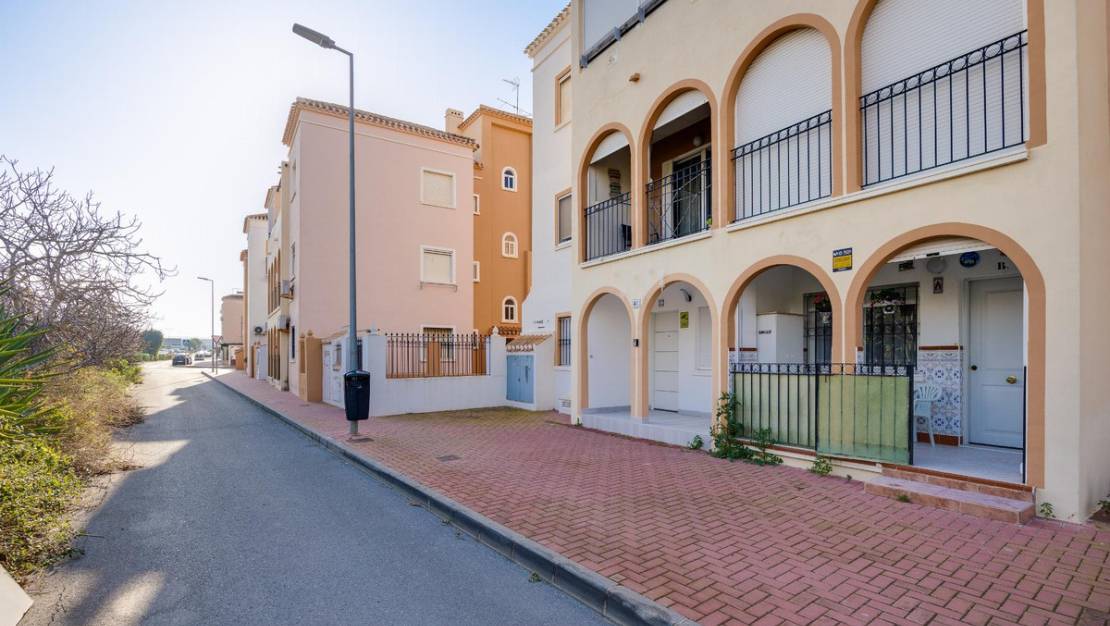 Sale - Villa - Torrevieja - Torrevieja Centro