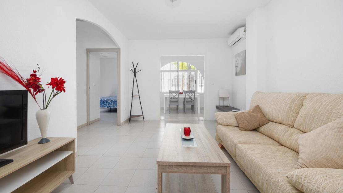 Sale - Villa - Torrevieja - Torrevieja Centro
