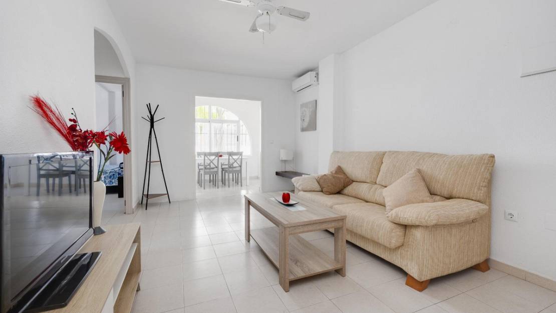 Sale - Villa - Torrevieja - Torrevieja Centro
