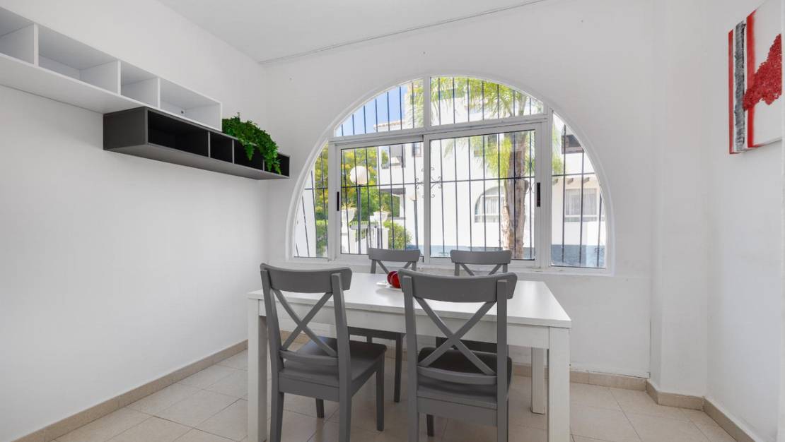 Sale - Villa - Torrevieja - Torrevieja Centro