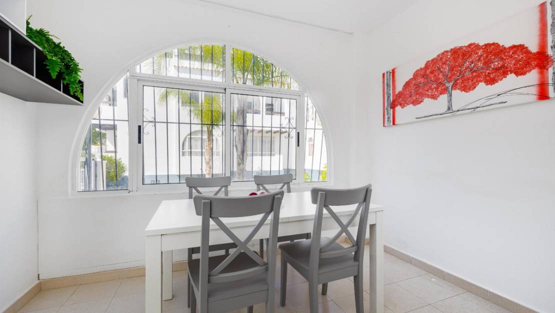 Sale - Villa - Torrevieja - Torrevieja Centro