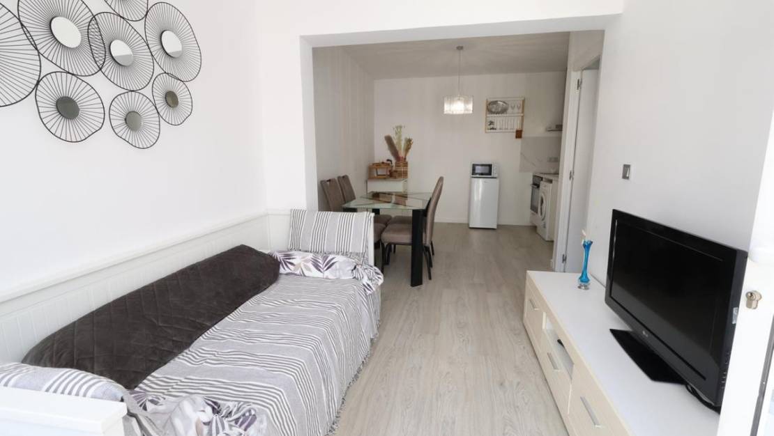Sale - Villa - Torrevieja - Torrevieja Centro