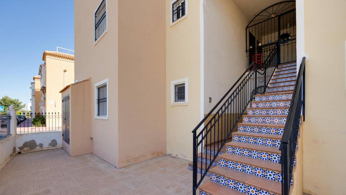 Sale - Villa - Torrevieja - Torrevieja Centro