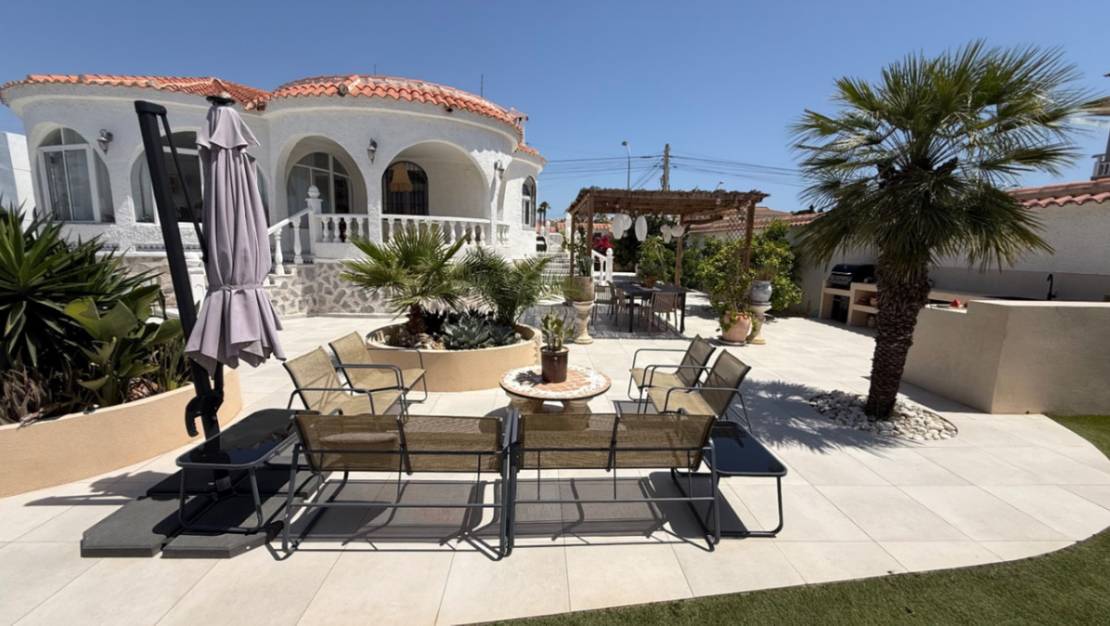 Sale - Villa - Torrevieja - Torrevieja Centro