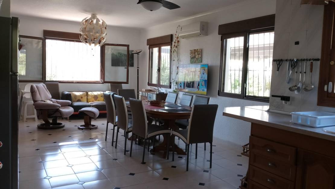 Sale - Villa - Torrevieja - Torrevieja Centro