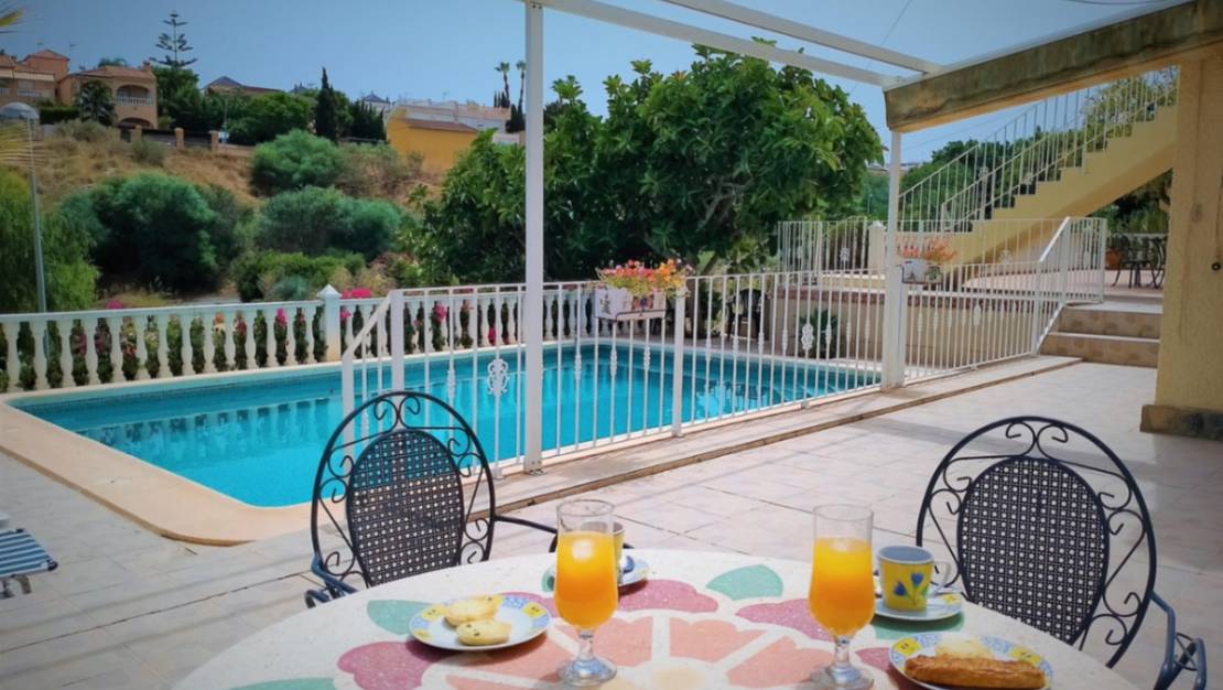 Sale - Villa - Torrevieja - Torrevieja Centro