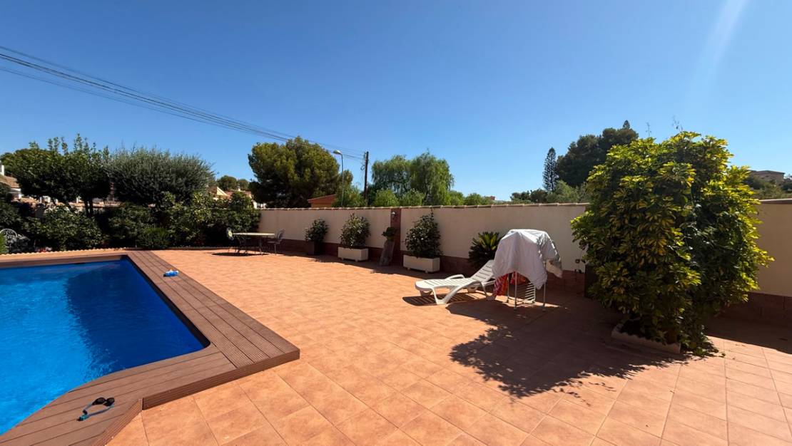 Sale - Villa - Torrevieja - Torrevieja Centro