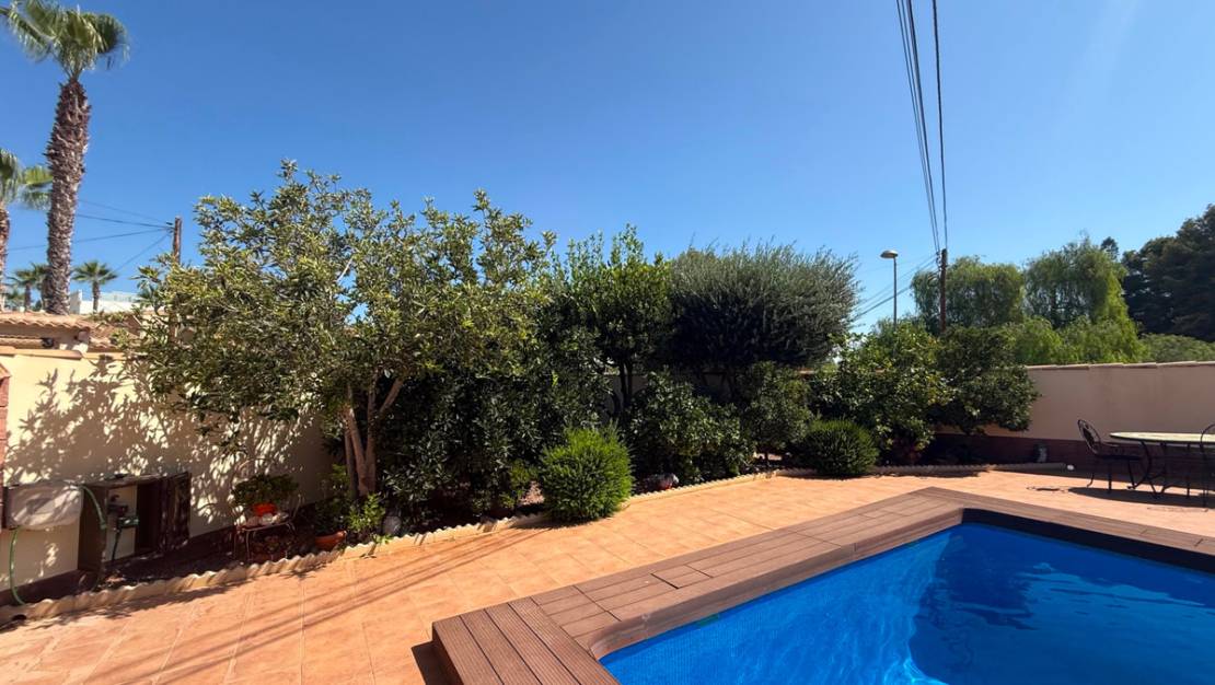 Sale - Villa - Torrevieja - Torrevieja Centro
