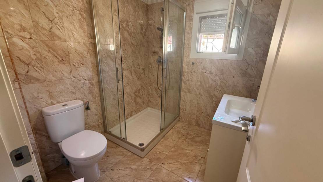 Sale - Villa - Torrevieja - Torrevieja Centro