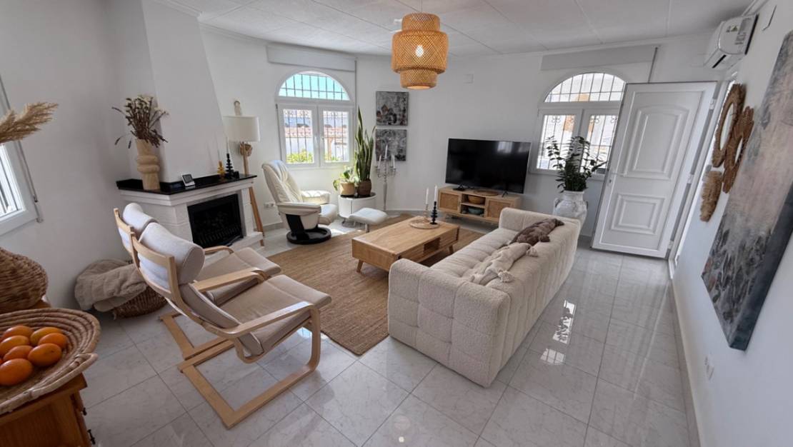 Sale - Villa - Torrevieja - Torrevieja Centro