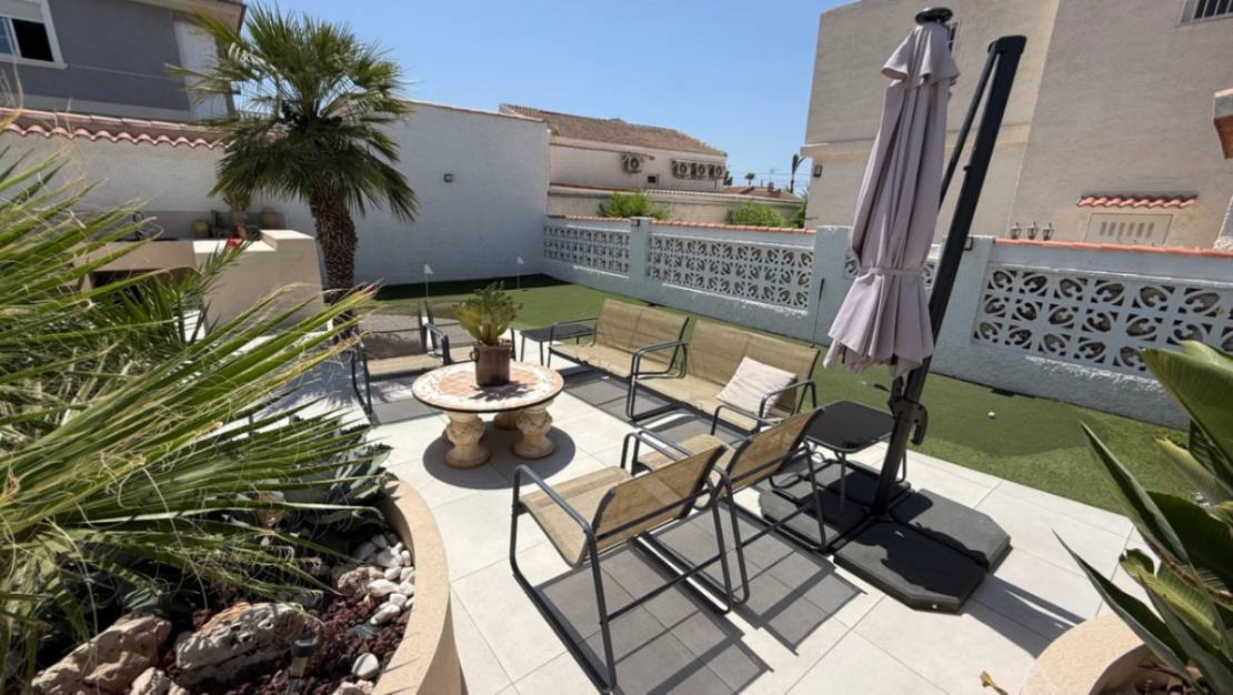 Sale - Villa - Torrevieja - Torrevieja Centro