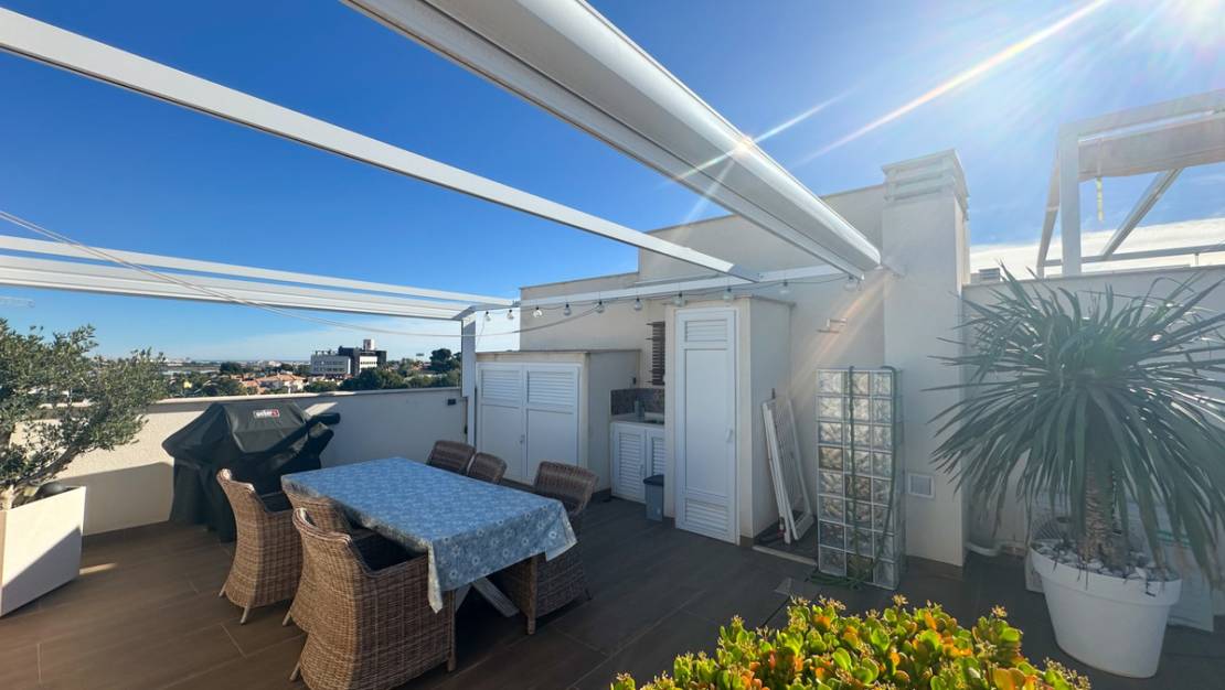 Sale - Villa - Torrevieja - Torrevieja Centro