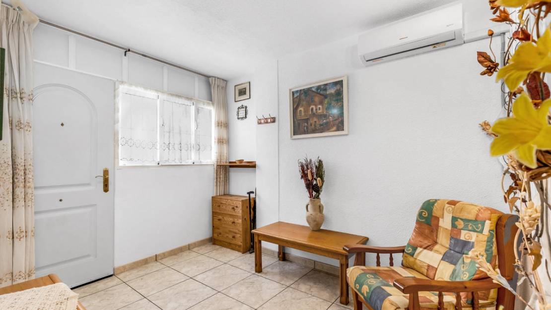 Sale - Villa - Torrevieja - Torrevieja Centro