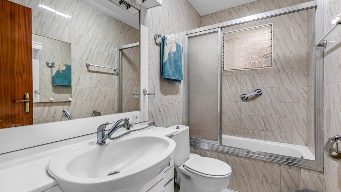 Sale - Villa - Torrevieja - Torrevieja Centro