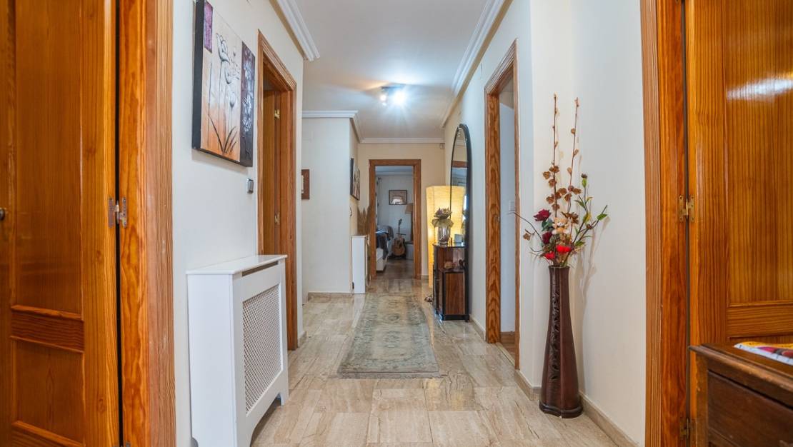 Sale - Villa - Torrevieja - Torrevieja Centro