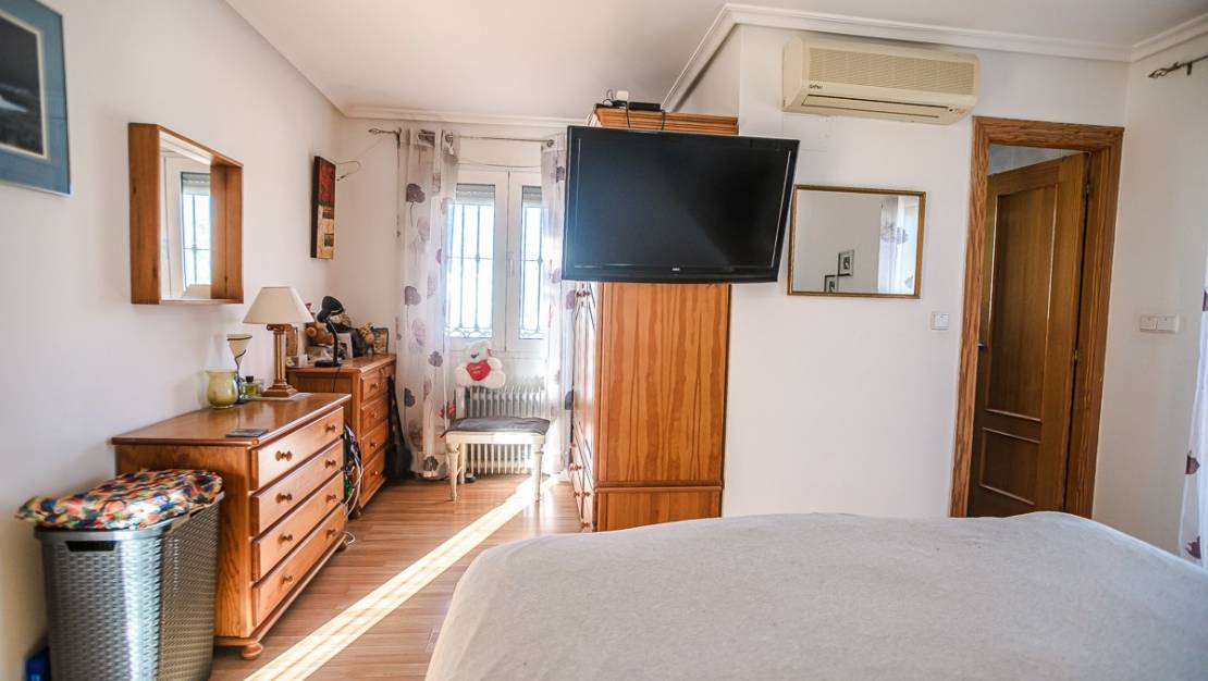 Sale - Villa - Torrevieja - Torrevieja Centro