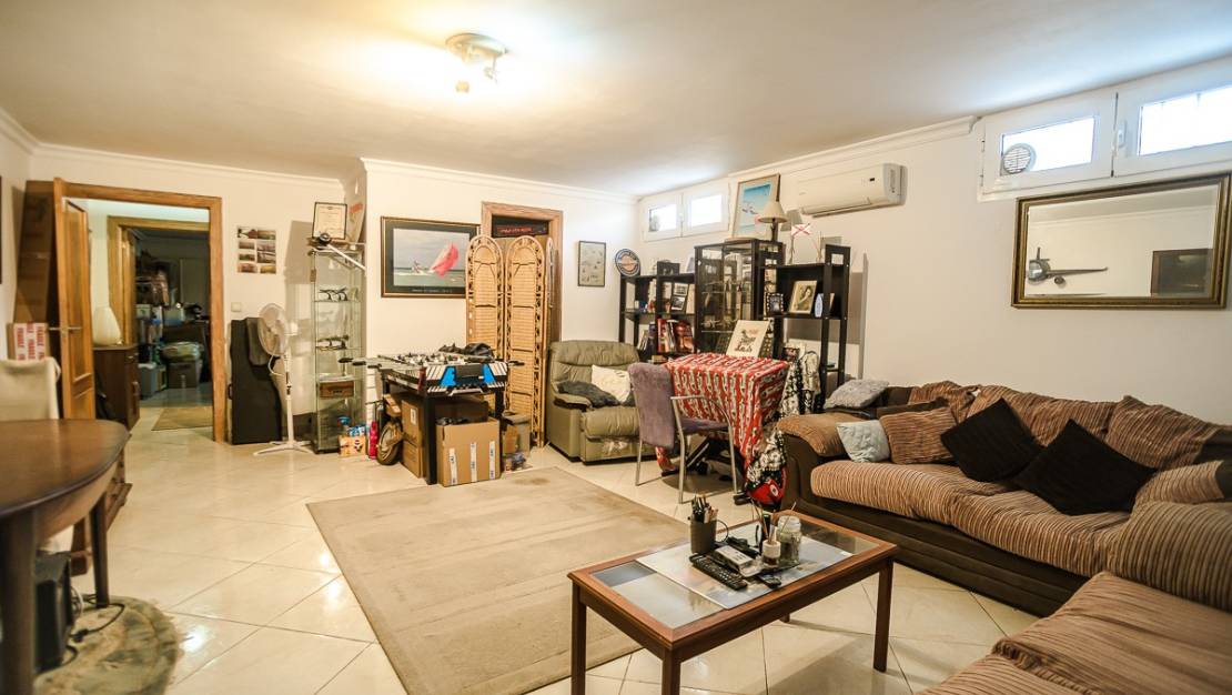 Sale - Villa - Torrevieja - Torrevieja Centro
