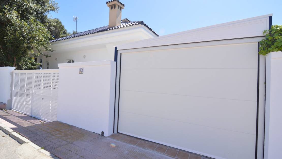 Sale - Villa - Torrevieja - Torrevieja Centro