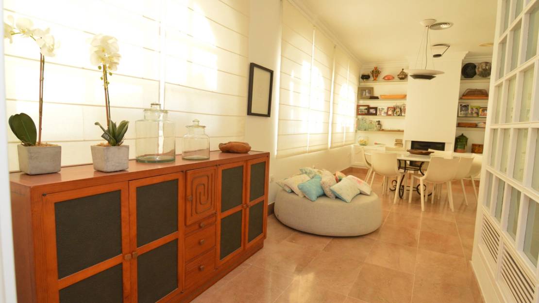 Sale - Villa - Torrevieja - Torrevieja Centro
