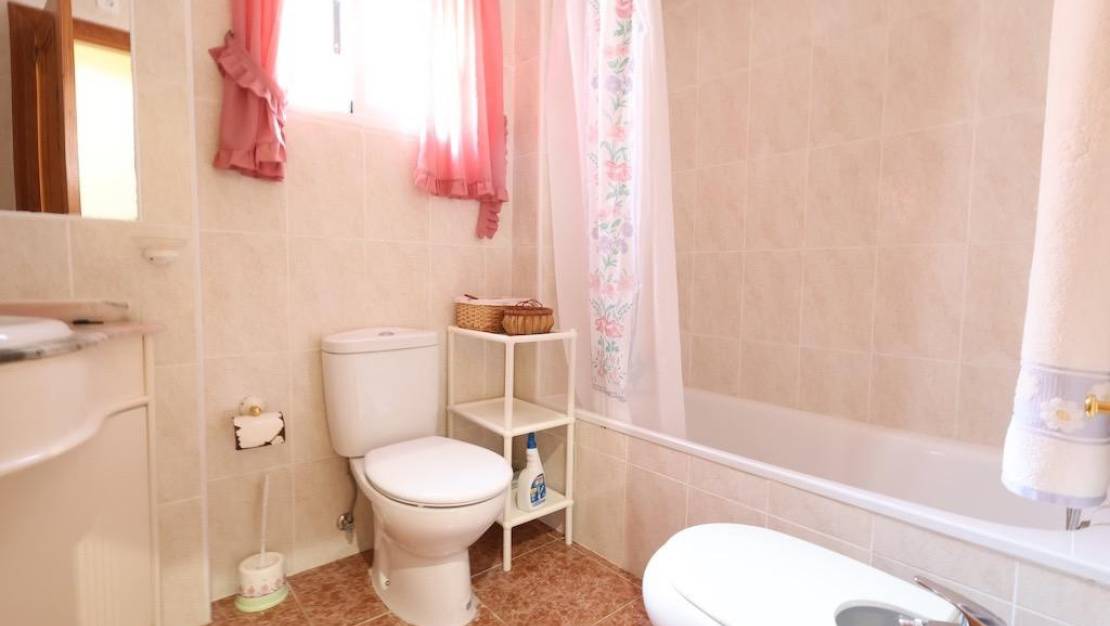 Sale - Villa - Torrevieja - Torrevieja Centro