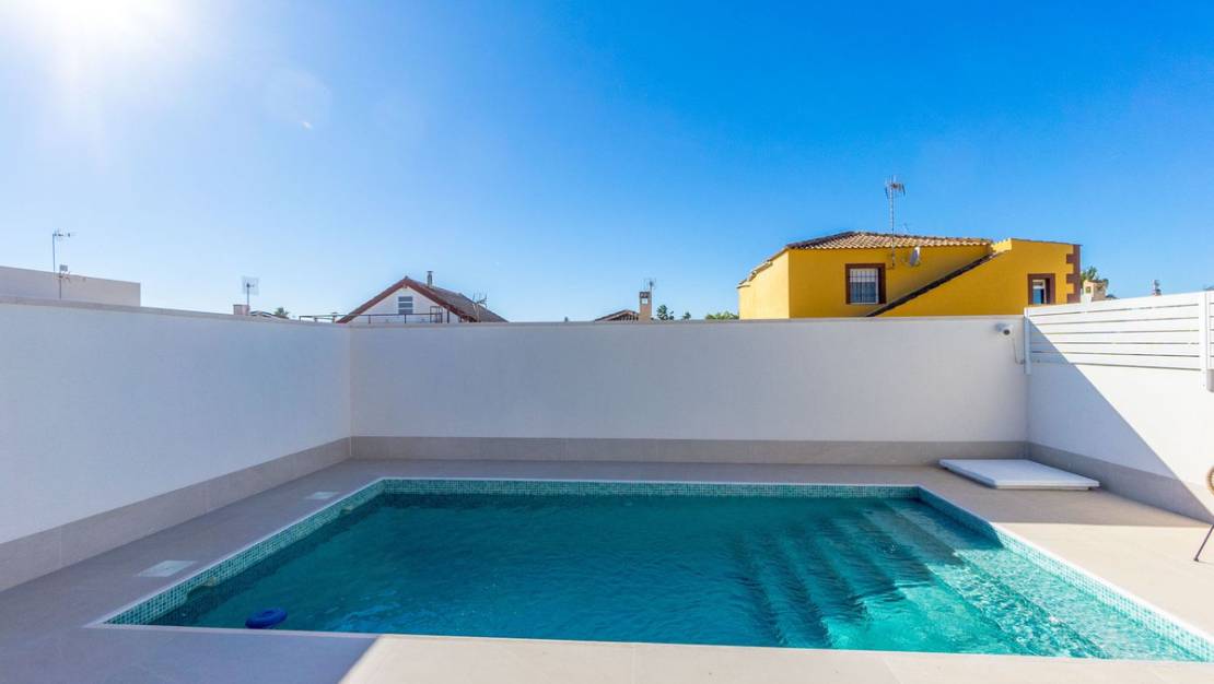 Sale - Villa - Torrevieja - Torrevieja Centro