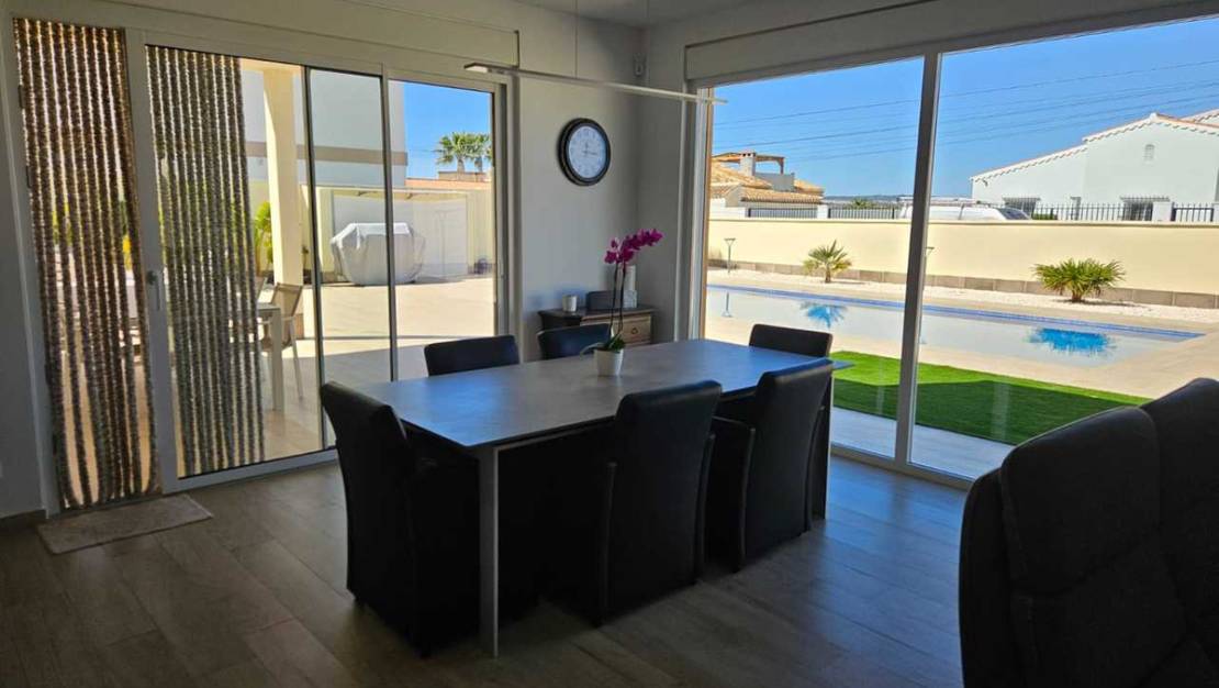 Sale - Villa - Torrevieja - Torrevieja Centro