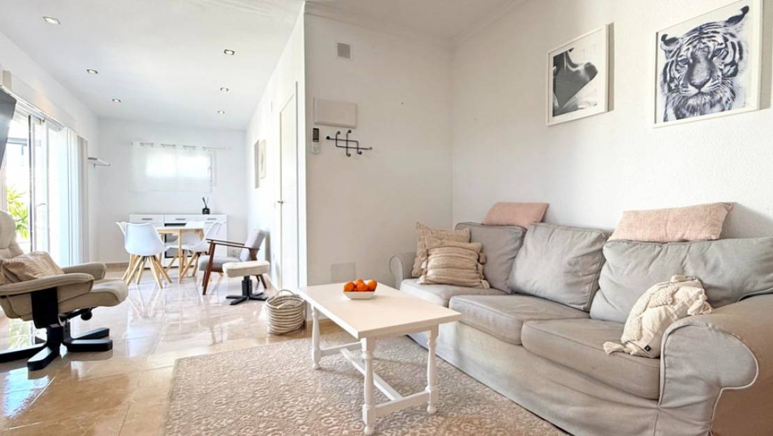 Sale - Villa - Torrevieja - Torrevieja Centro