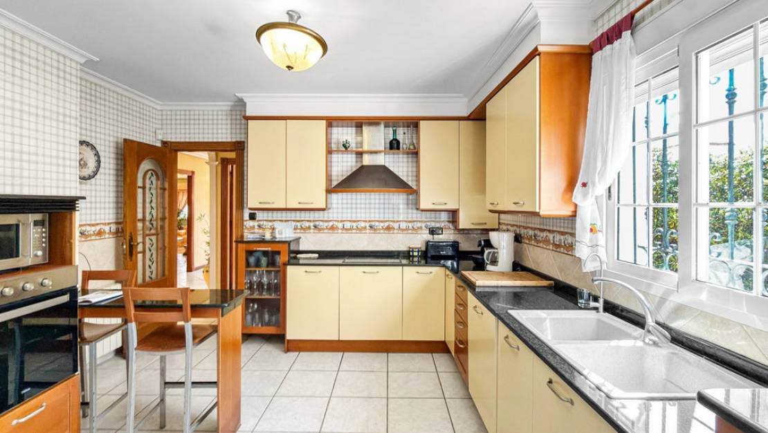 Sale - Villa - Torrevieja - Torrevieja Centro