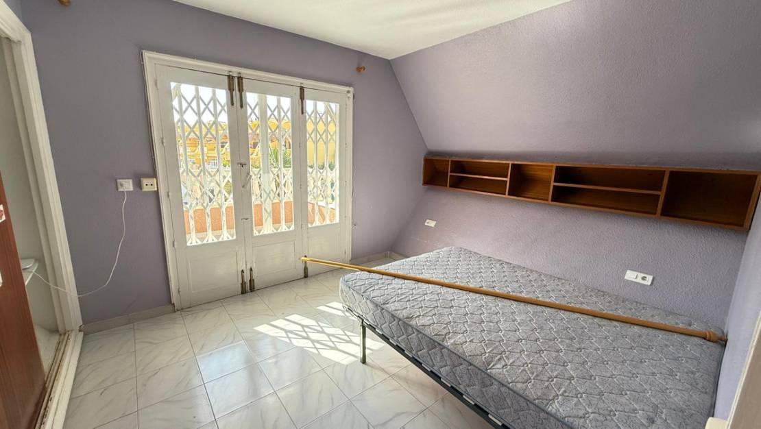 Sale - Villa - Torrevieja - Torrevieja Centro