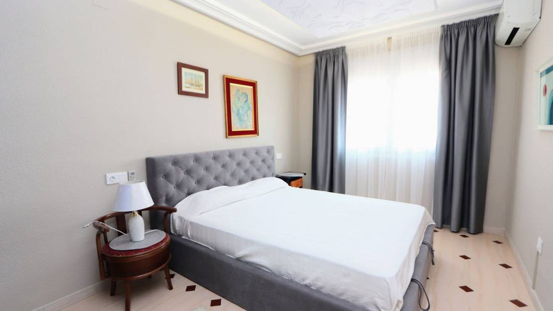 Sale - Villa - Torrevieja - Torrevieja Centro