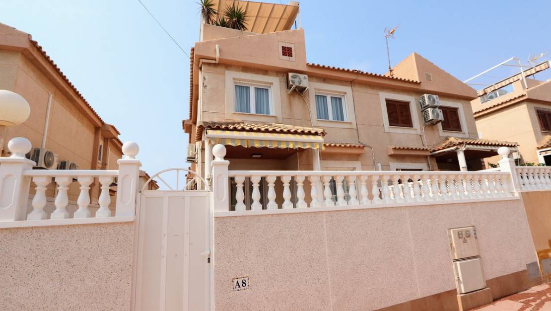 Sale - Villa - Torrevieja - Torrevieja Centro