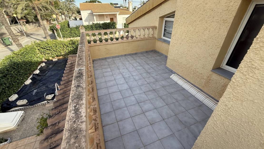 Sale - Villa - Torrevieja - Torrevieja Centro