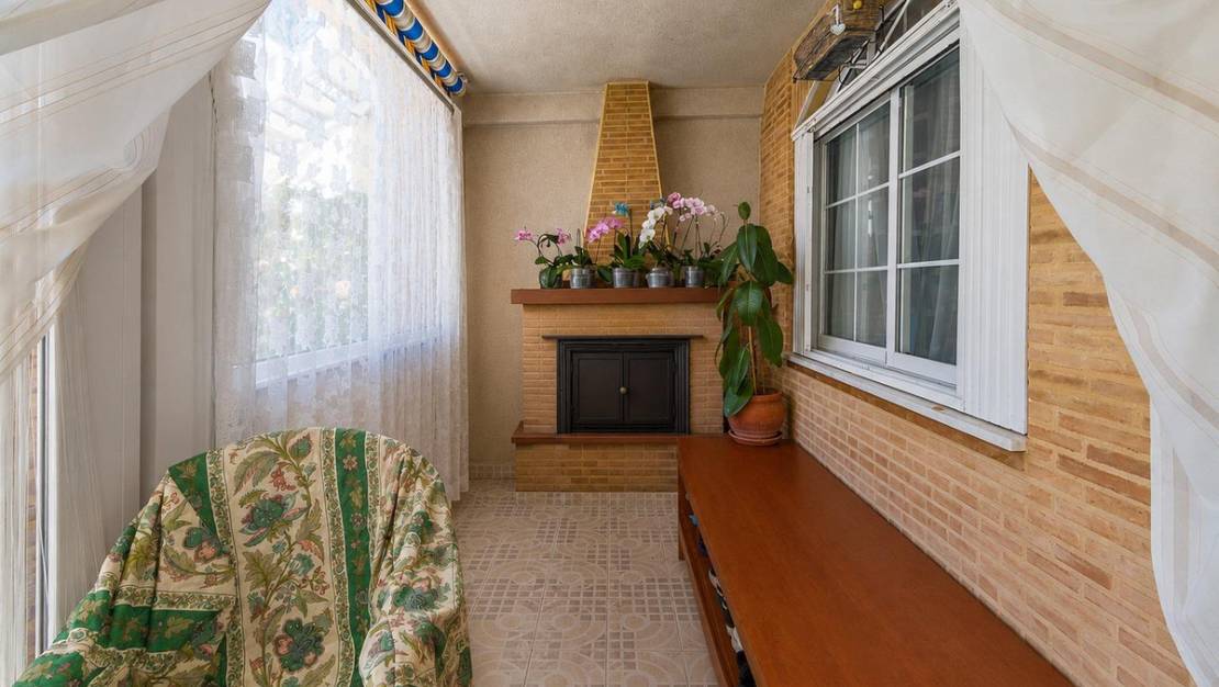 Sale - Villa - Torrevieja - Torrevieja Centro