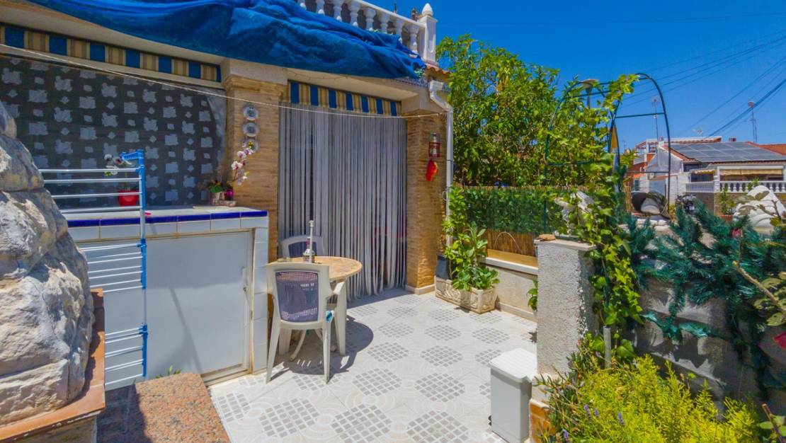 Sale - Villa - Torrevieja - Torrevieja Centro