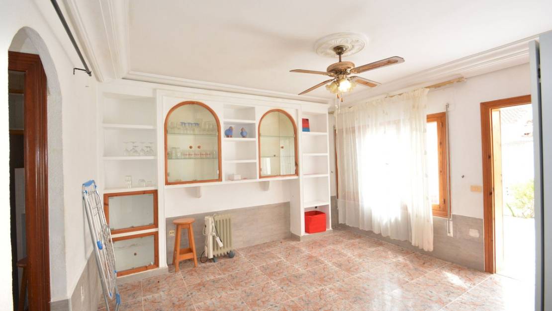 Sale - Villa - Torrevieja - Torrevieja Centro